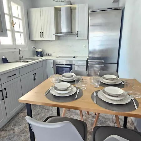 κάρτ ποστάλ τρίκερι- Carte Postale Apartment *